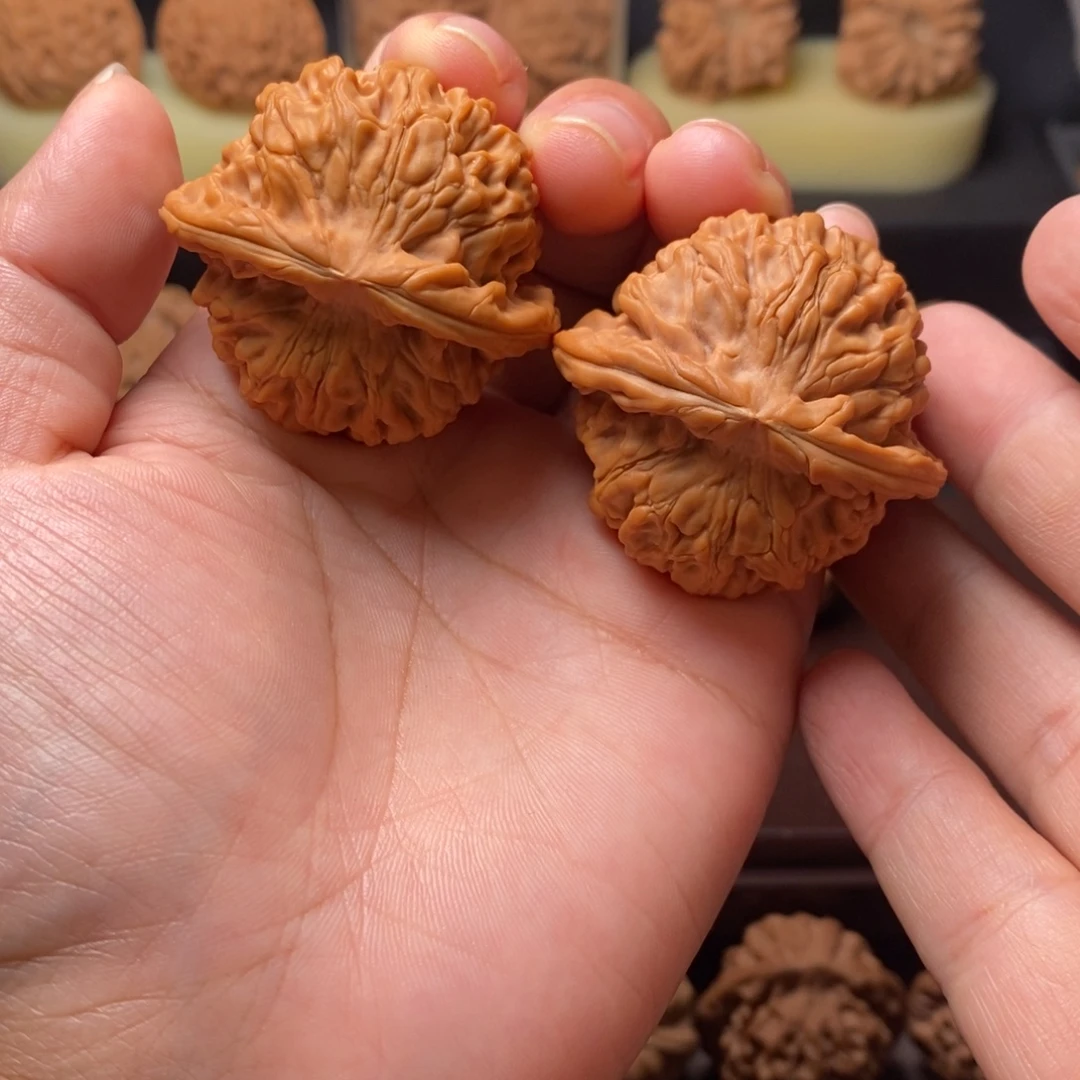 文玩核桃吊坠天地