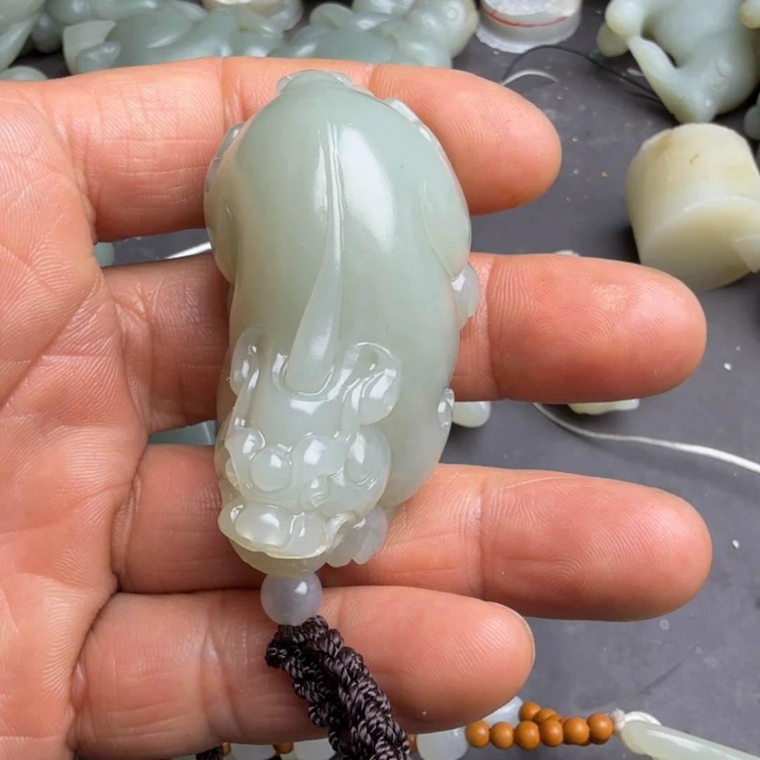 和田玉颈饰未镶嵌