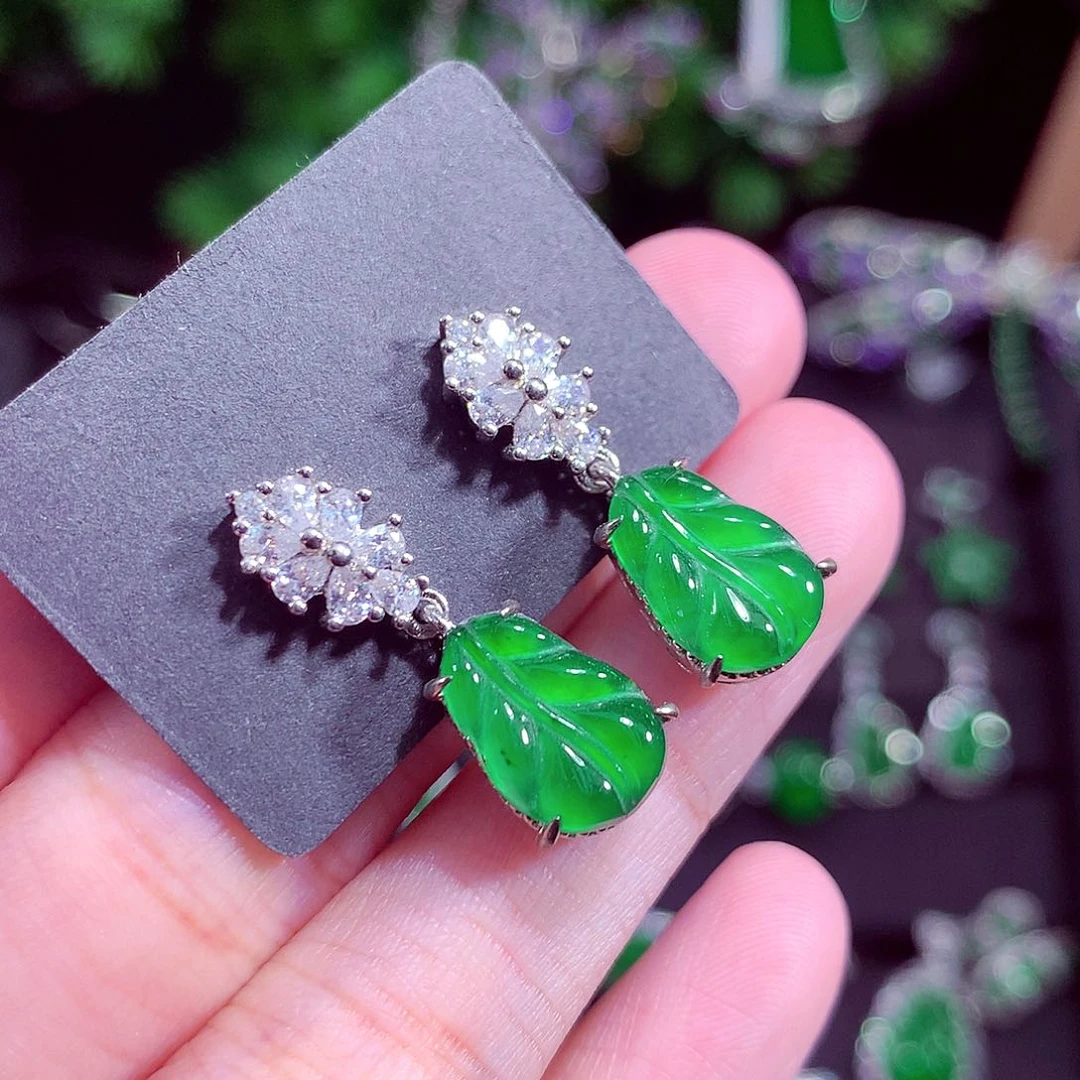 颈饰未镶嵌翡翠天然