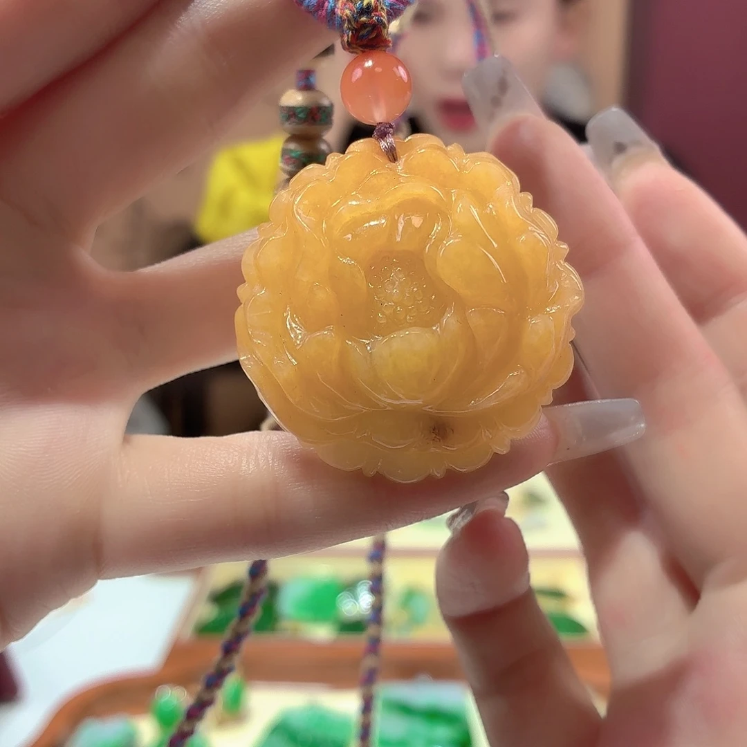 理***解翡翠未镶嵌颈饰翡翠
