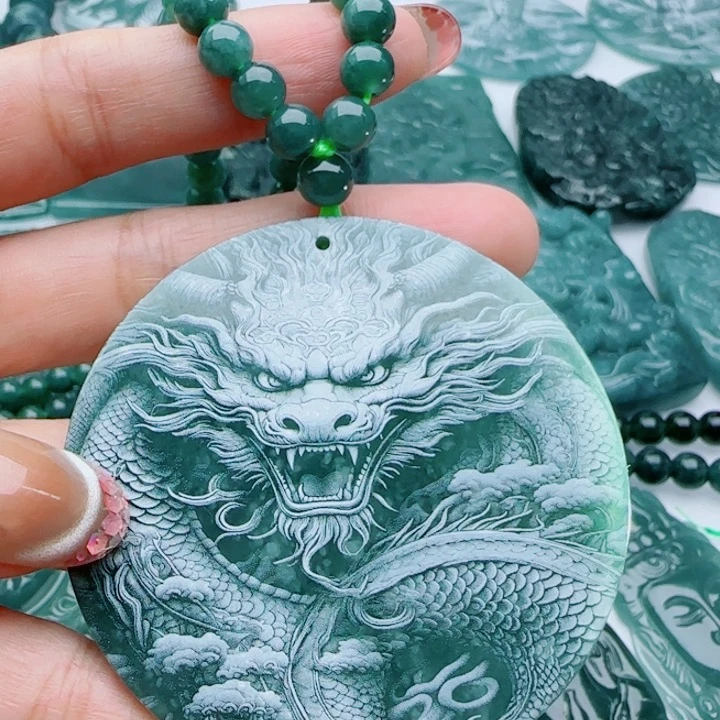 翡翠未镶嵌颈饰多样性发货天然A货翡翠