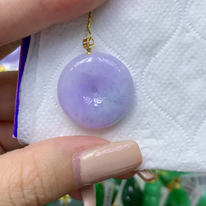 颈饰18K金镶嵌翡翠