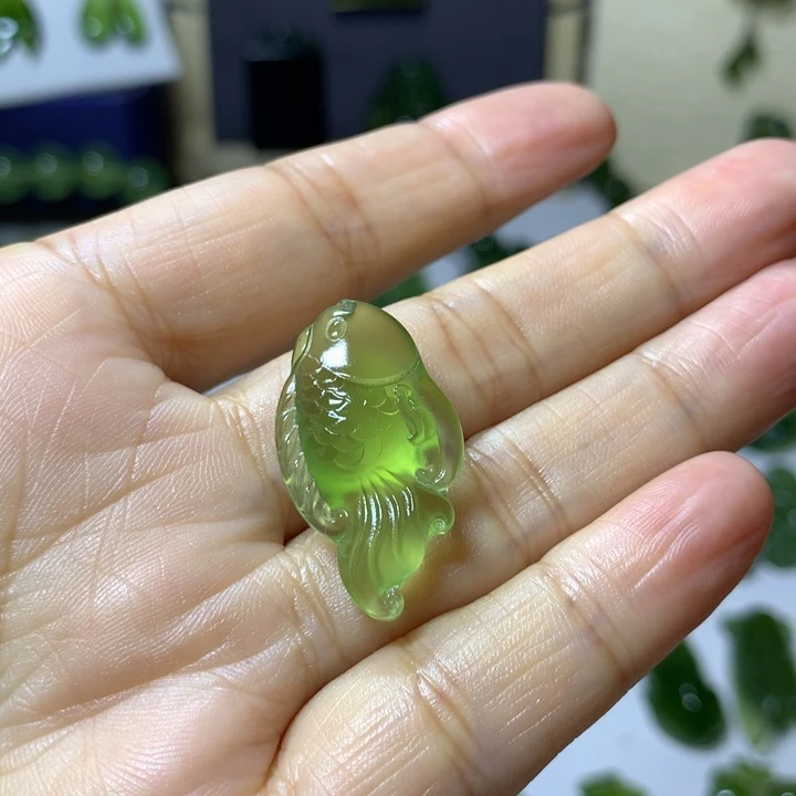岫玉未镶嵌颈饰大***哥吊坠
