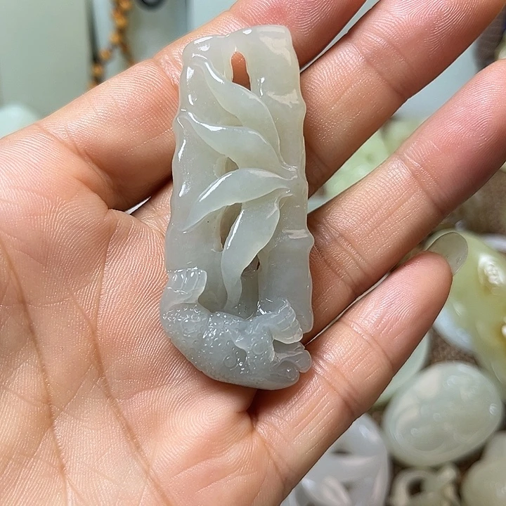 和田玉（黄玉）未镶嵌颈饰