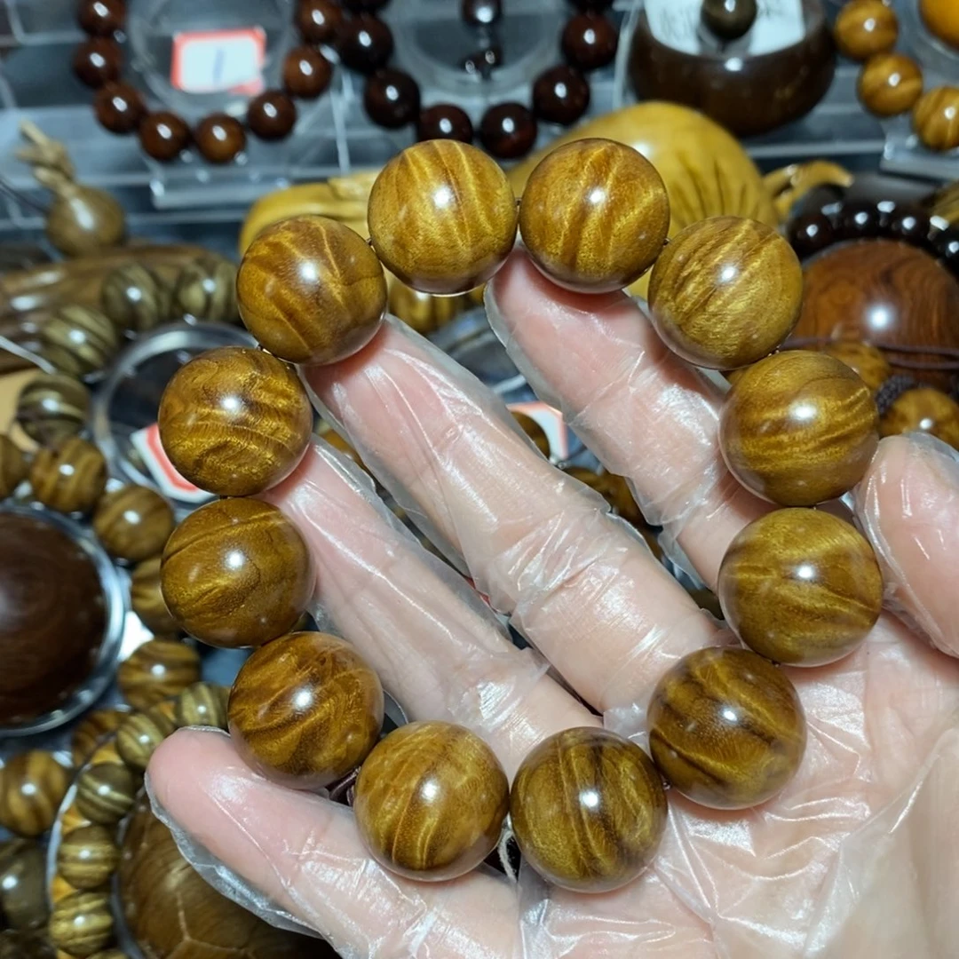 金丝楠木雕工艺品20