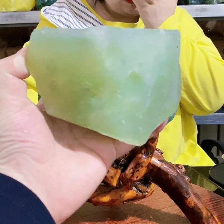 蛇纹石玉未镶嵌原石