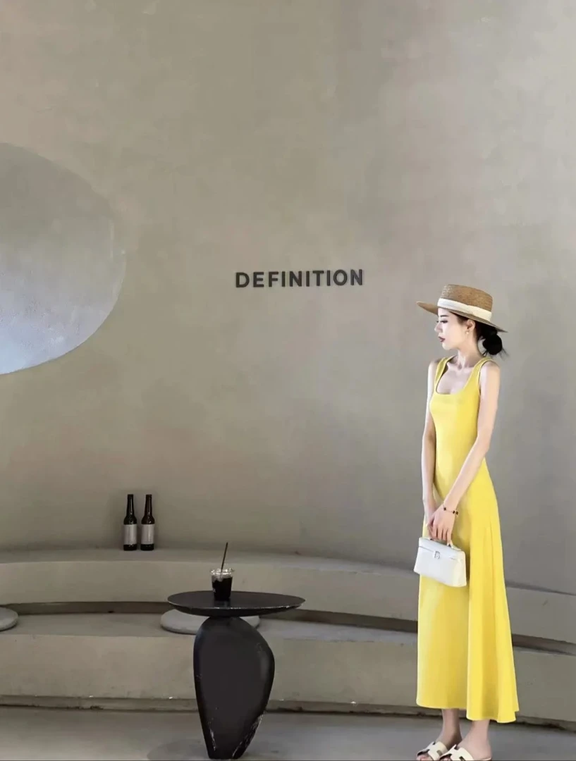 GABBY 多巴胺针织吊带连衣裙修身长款裙子L1592