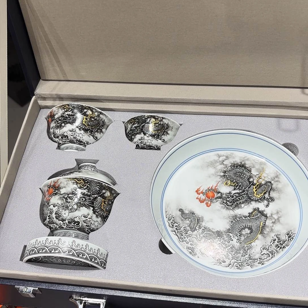 瓷片景德镇瓷器展和