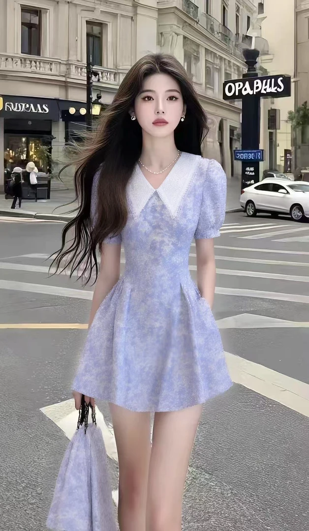 2025夏季新款法式温柔风浅蓝色V领短袖收腰连衣裙女氛围感短裙
