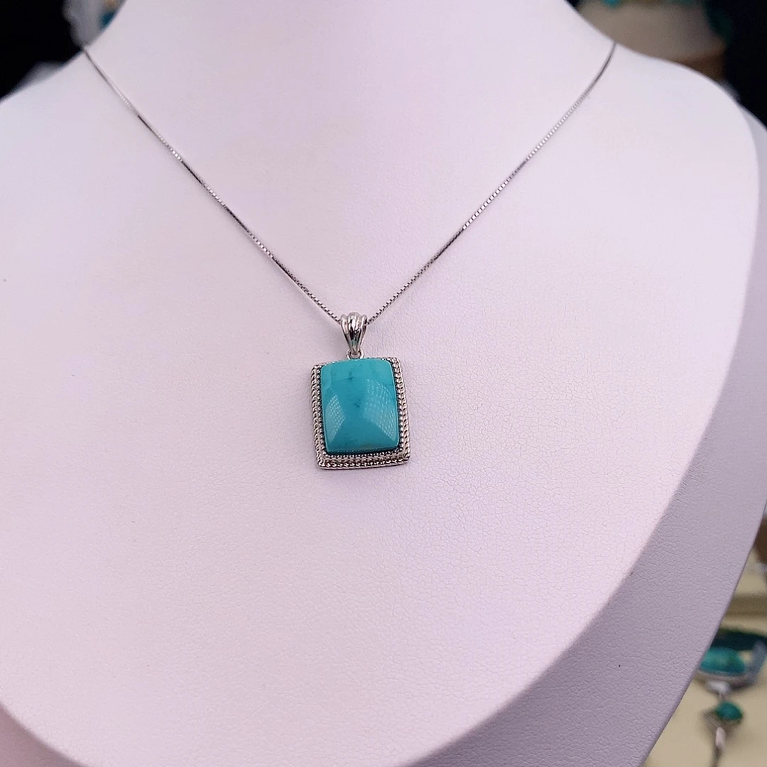 绿松石未镶嵌吊坠(赠链)