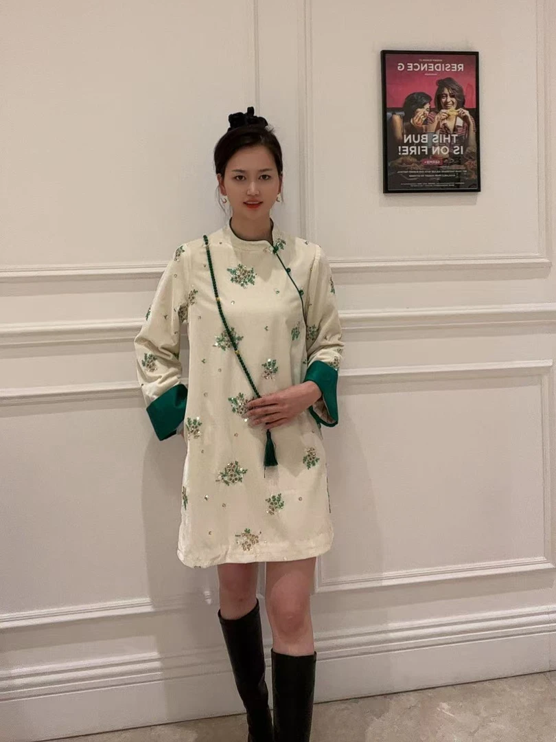 秋真丝丝绒新中式轻国风重工钉珠亮片有内衬厚款唐装短款连衣裙女