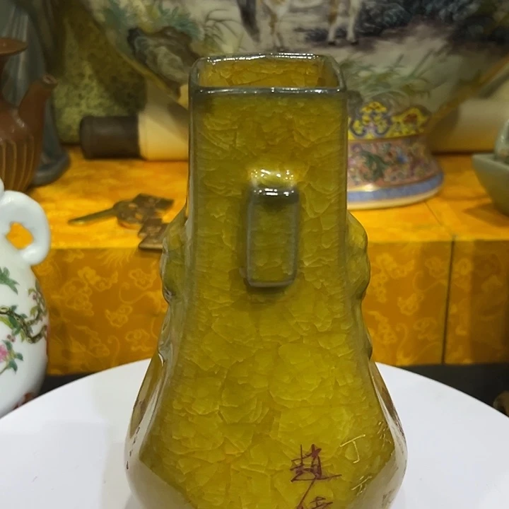 瓷片摆件等各种工具进行