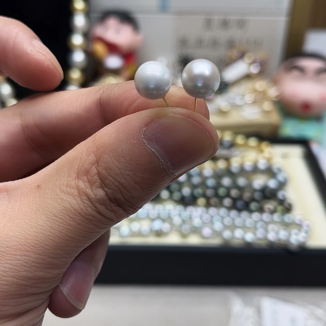 18K金镶嵌耳饰海水珍珠