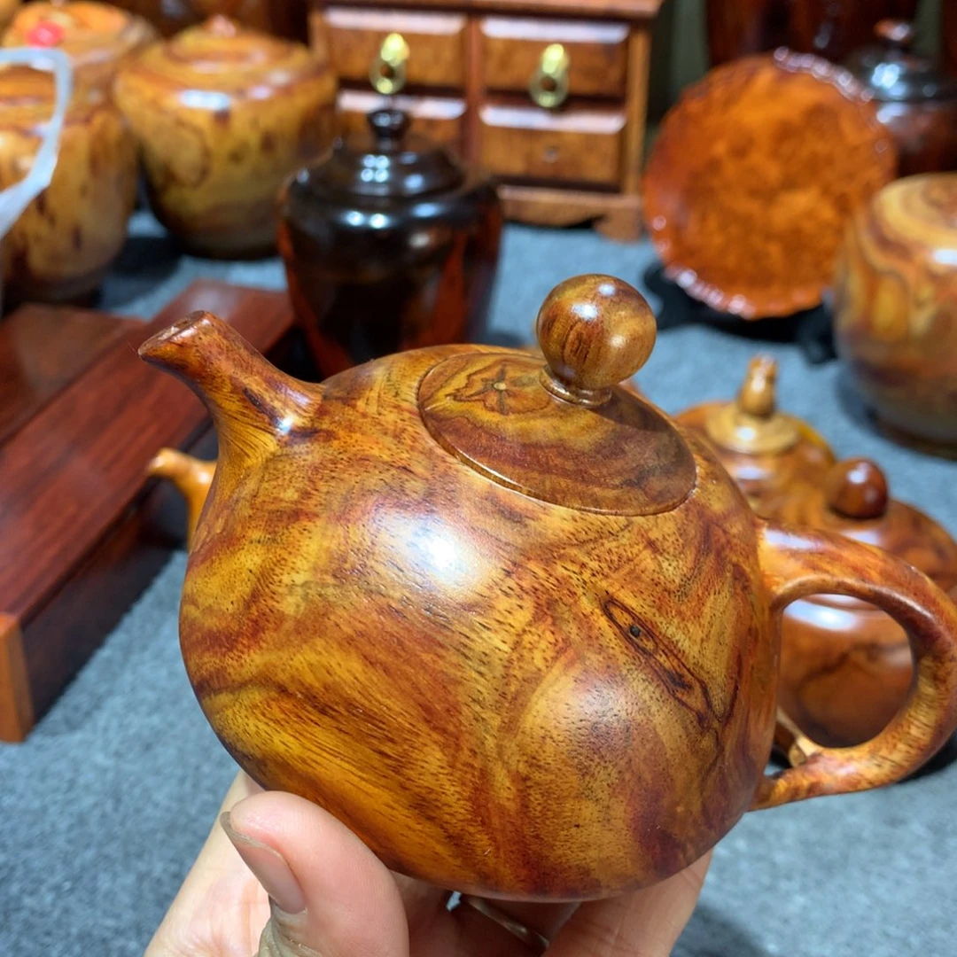 黄花梨/降香黄檀南*䌾越黄壶