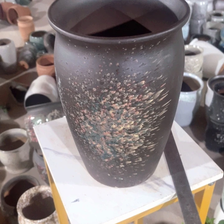 紫砂花盆口径20高度32一只小瑕疵