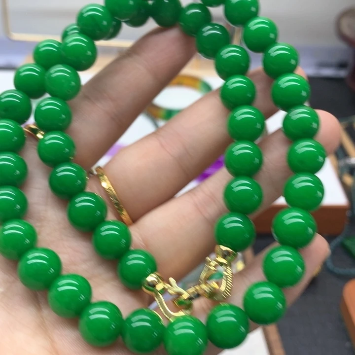 颈饰未镶嵌翡翠吊坠