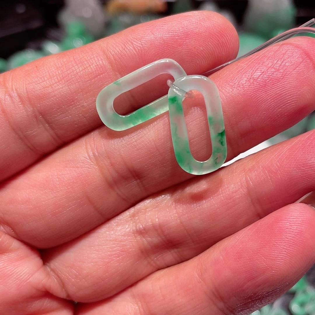 石英质玉颈饰未镶嵌@****?