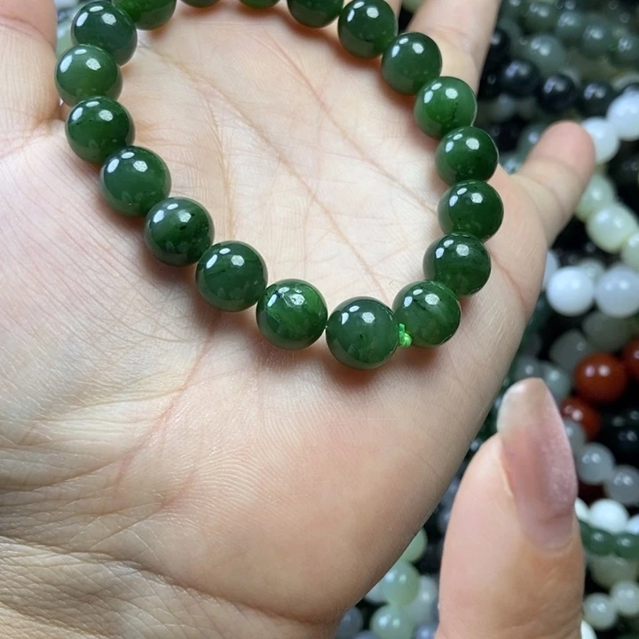 颈饰未镶嵌和田玉卡10