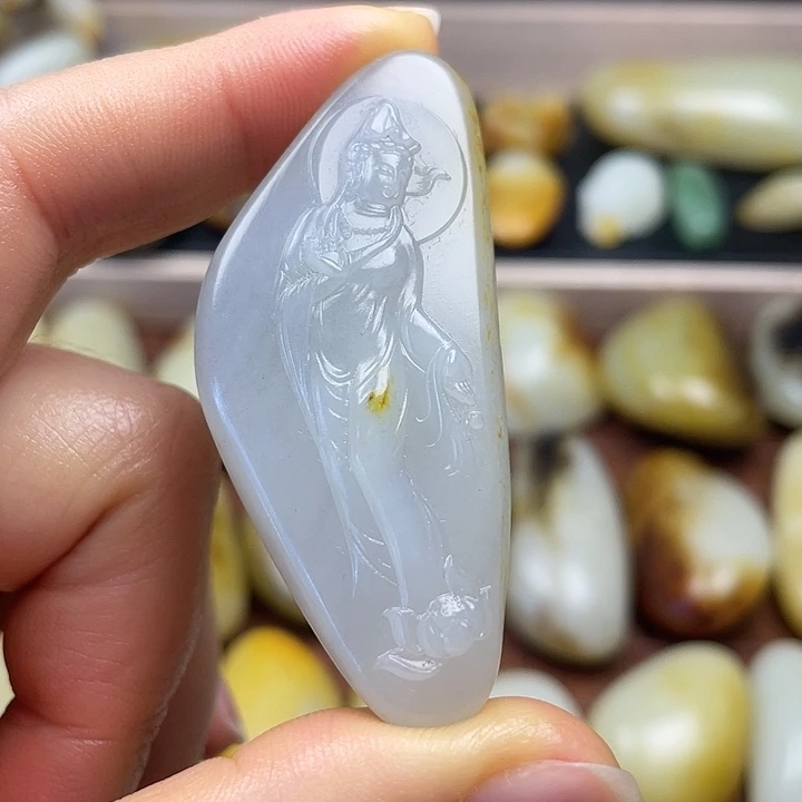 和田玉未镶嵌颈饰