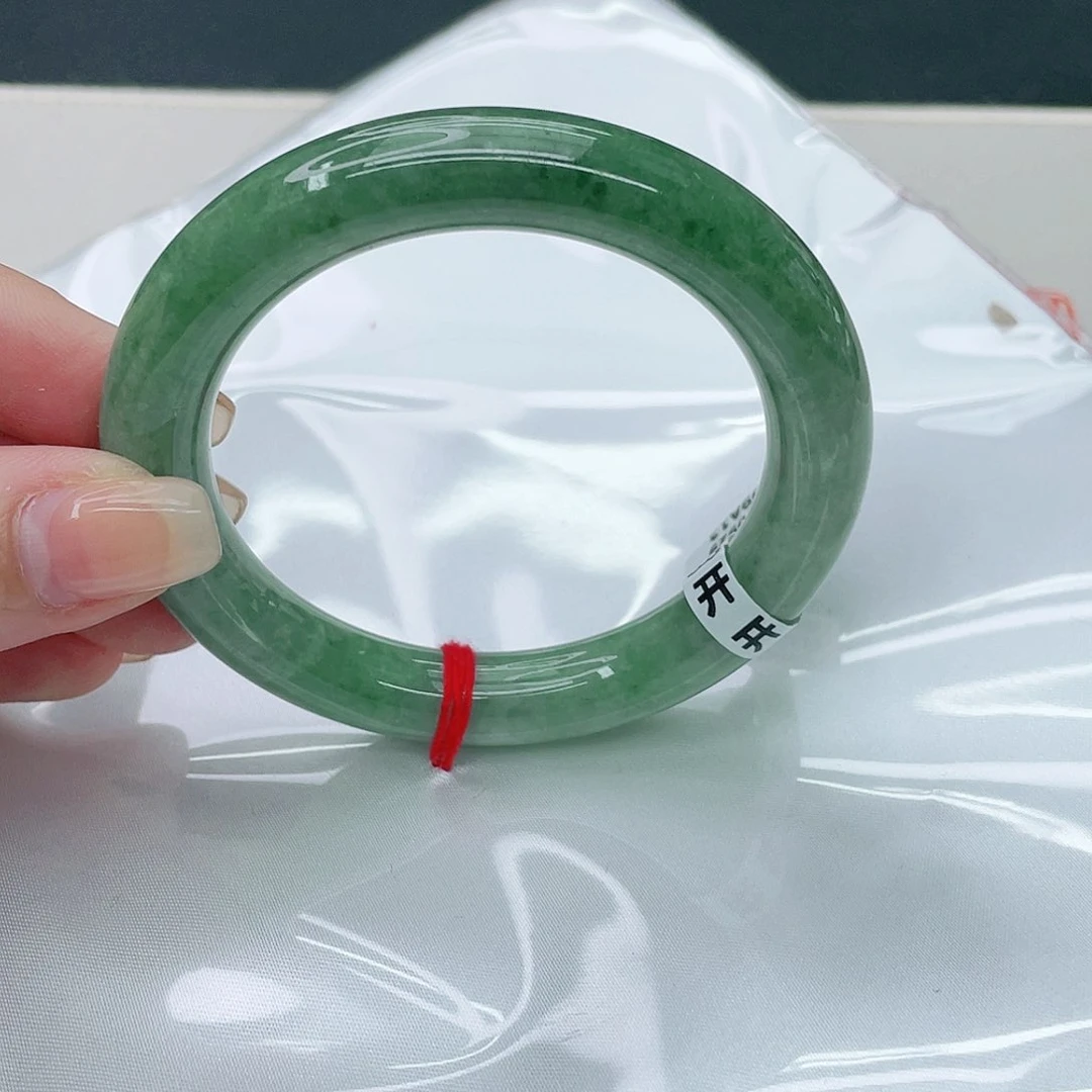 翡翠手镯未镶嵌圆55