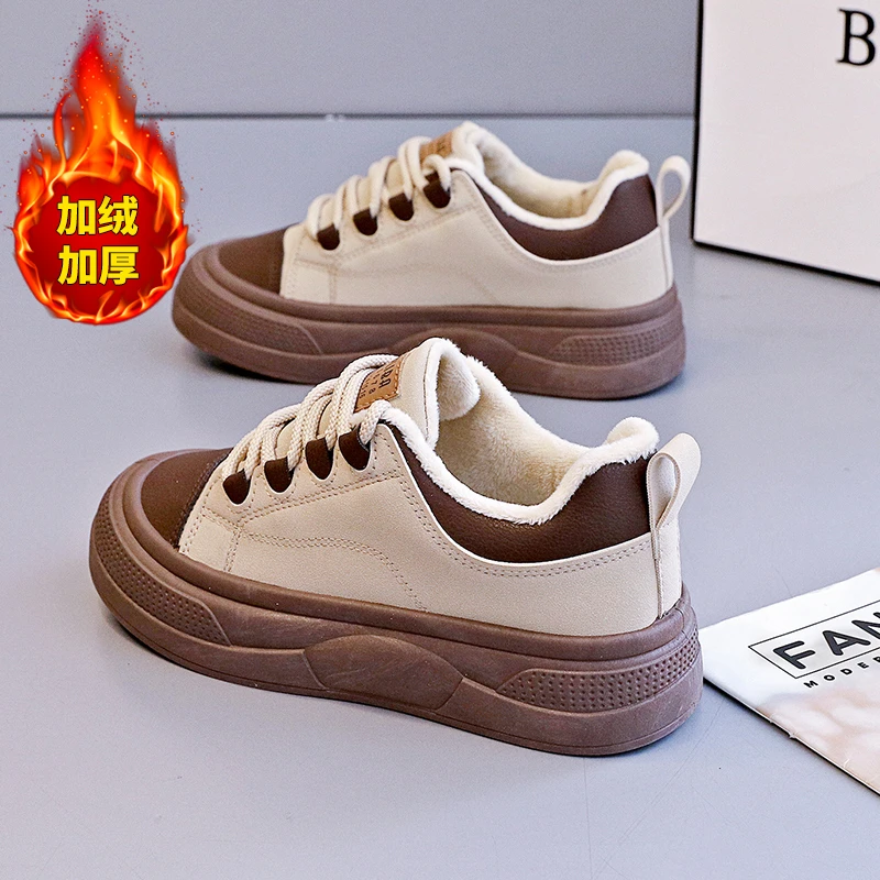 2025秋冬软底女鞋时尚百搭厚底小众板鞋新款潮流小白鞋运动休闲鞋