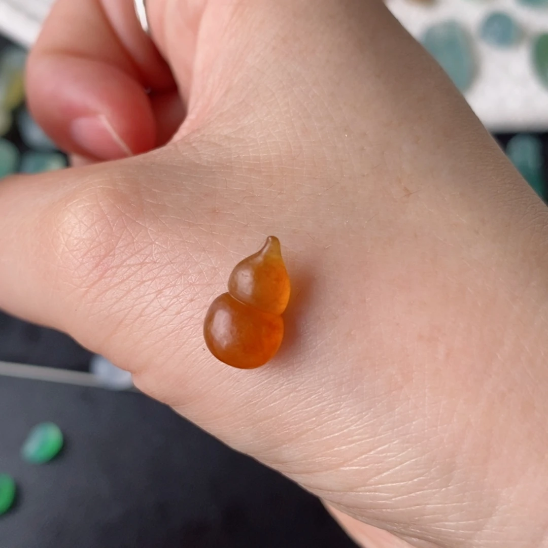 定制翡翠未镶嵌葫芦