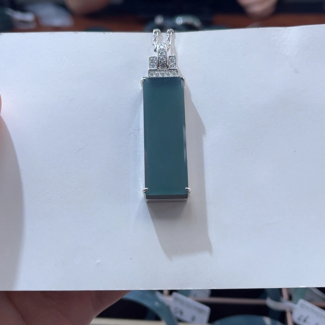 大***哥翡翠未镶嵌手镯无事牌