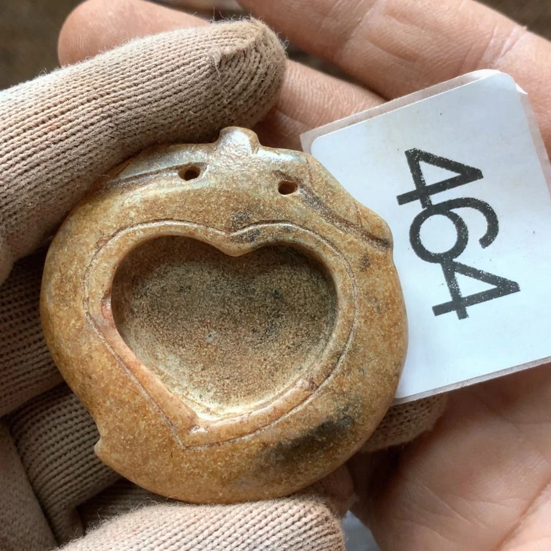 未镶嵌和田玉挂件