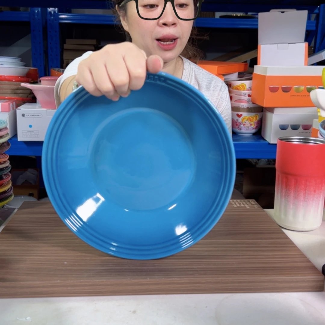 陶瓷海军蓝斗笠盘