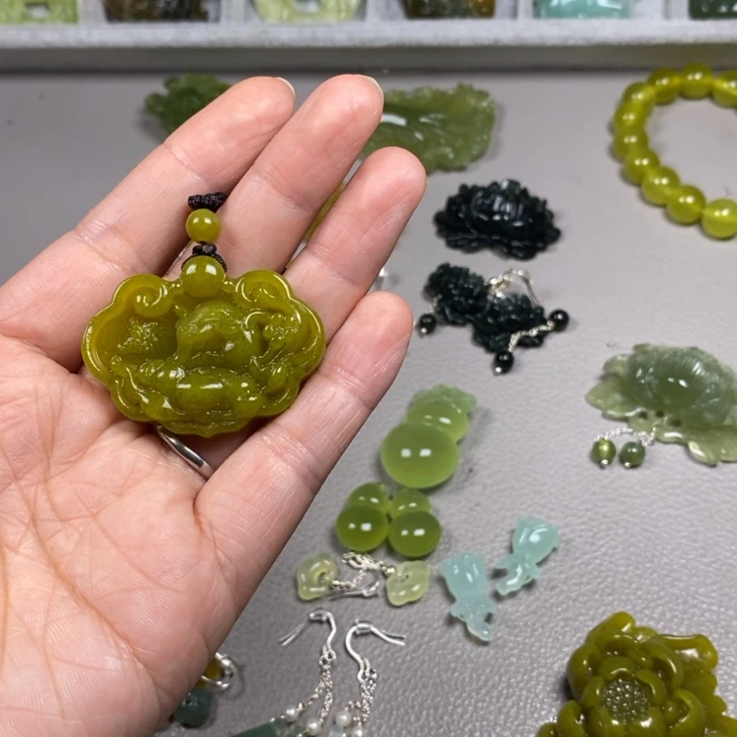 【闪购商品】未镶嵌蛇纹石玉挂件耳饰耳环项链