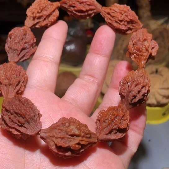 吊坠金刚菩提异型刺猬橄榄手串