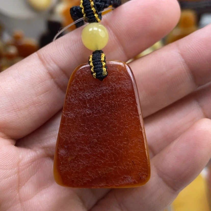 【闪购商品】琥珀颈饰未镶嵌
