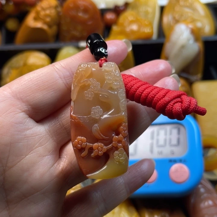 家***）石英质玉未镶嵌颈饰