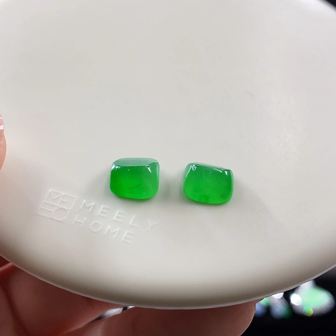 散珠翡翠浓阳绿裸石