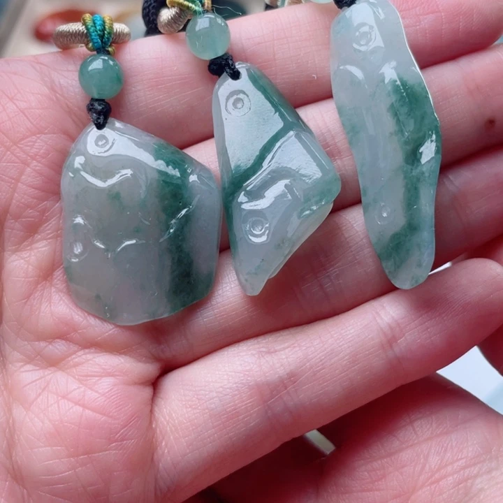 未镶嵌定制翡翠单材料 ，多样性发其一