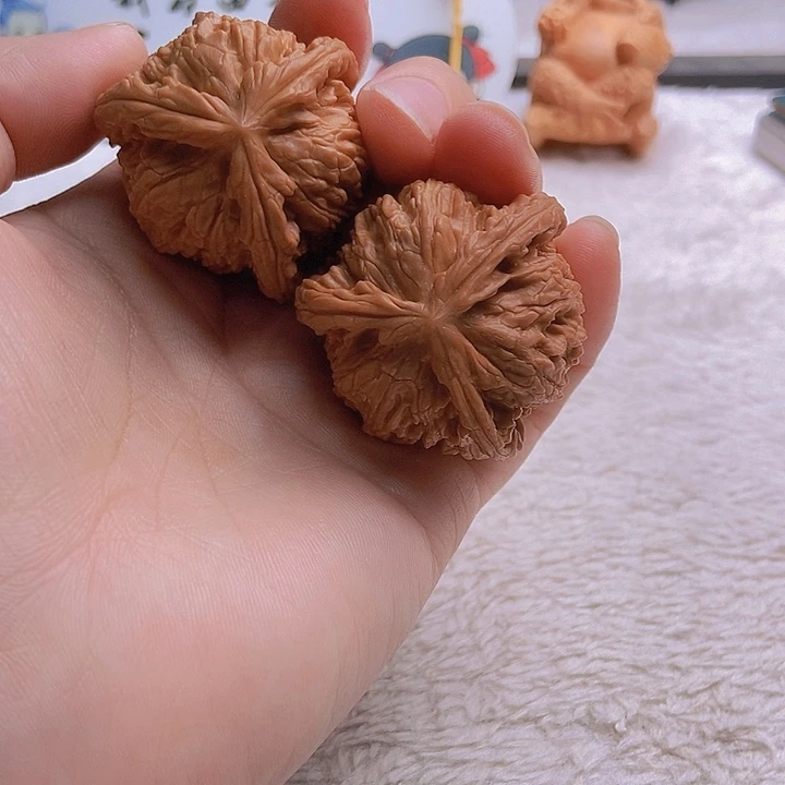 吊坠文玩核桃简****好三棱