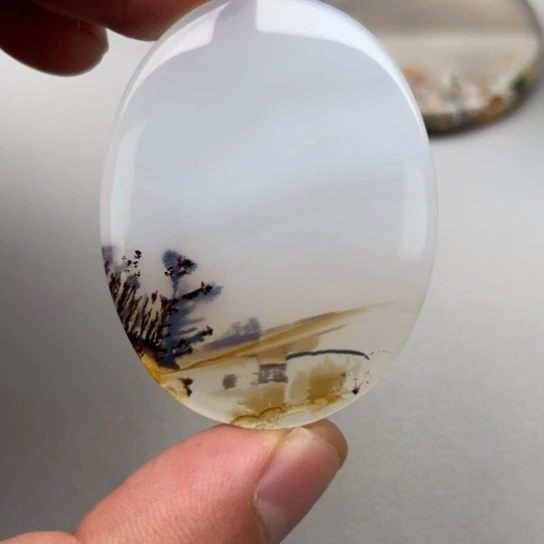 玛瑙/玉髓颈饰未镶嵌鹤**间