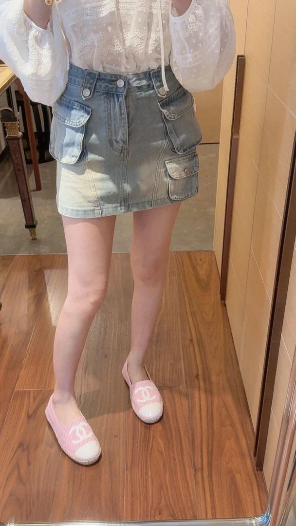 【张静芝】做旧磨白口袋牛仔半身裙