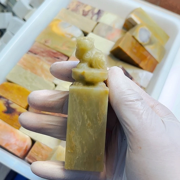 青田石印石今天我也很