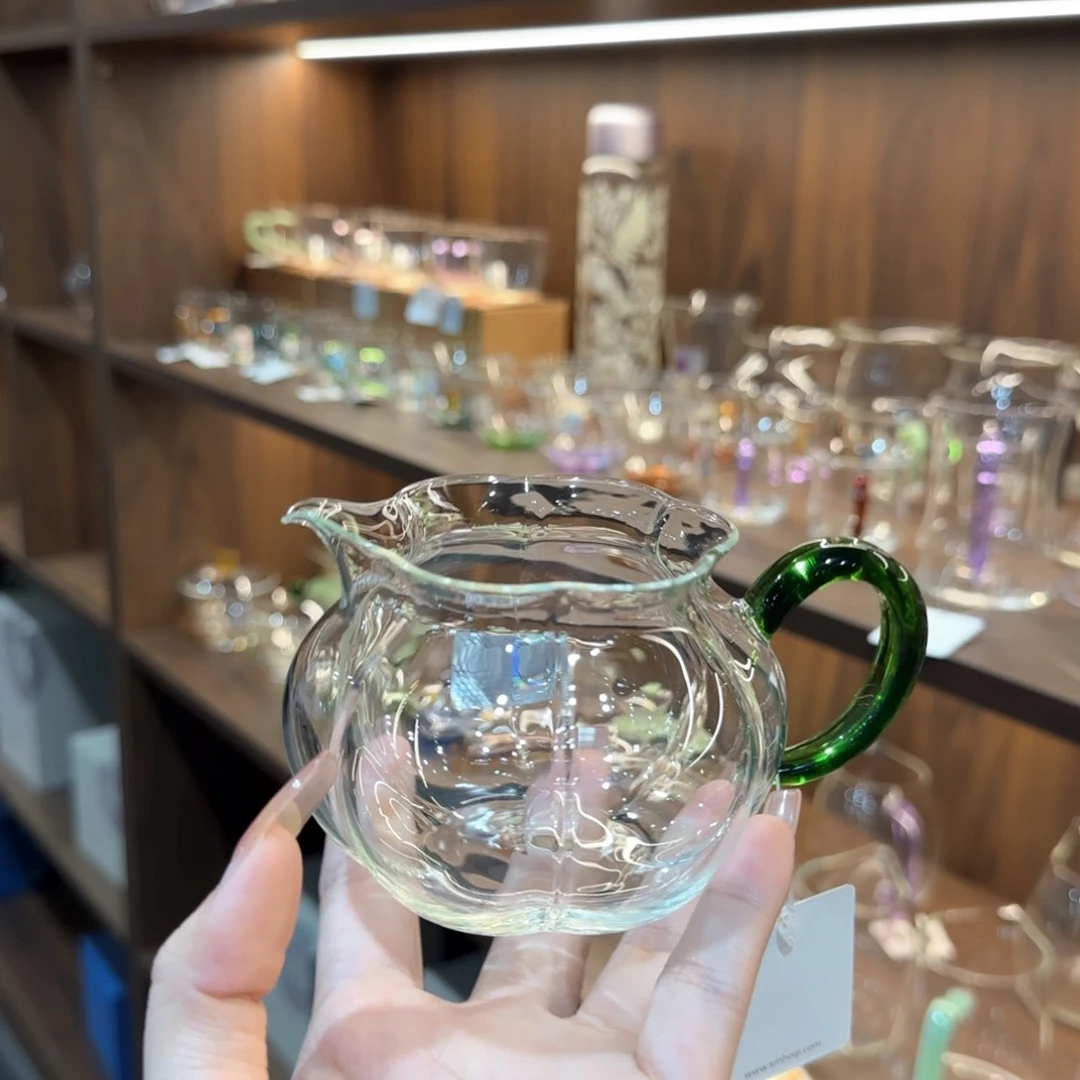 禾器纳福湖绿色。。。。