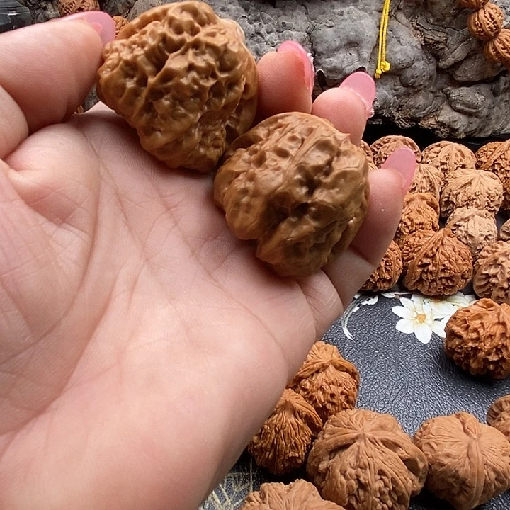 文玩核桃把件微修37小蛤蟆头