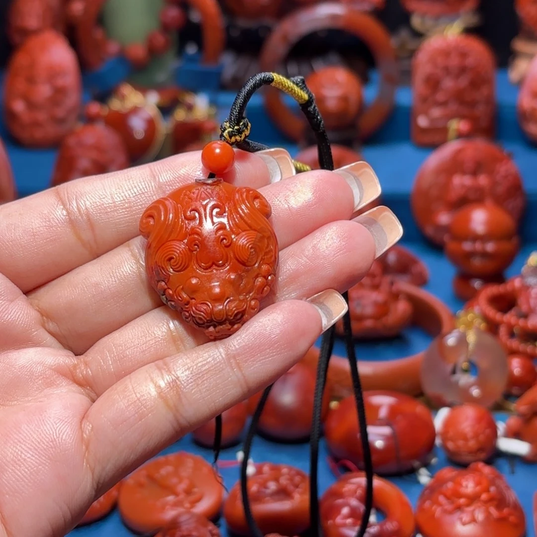 未镶嵌雕刻南红玛瑙