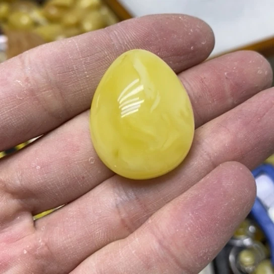 蜜蜡裸石未镶嵌吊坠