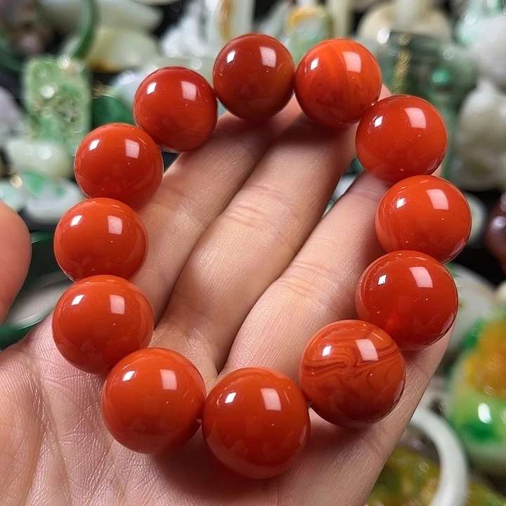 翡翠未镶嵌颈饰翡翠未镶嵌颈饰