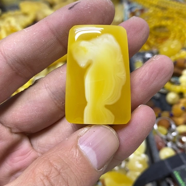 裸石蜜蜡未镶嵌吊坠