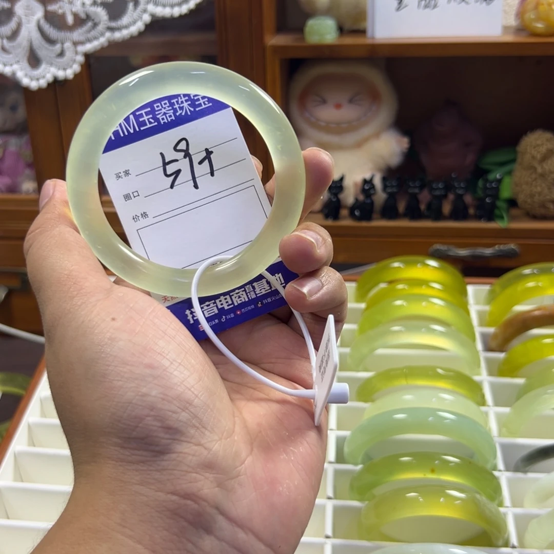 蛇纹石玉未镶嵌手镯423