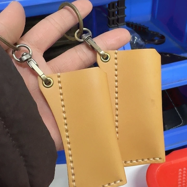 微瑕真牛皮火机套两个