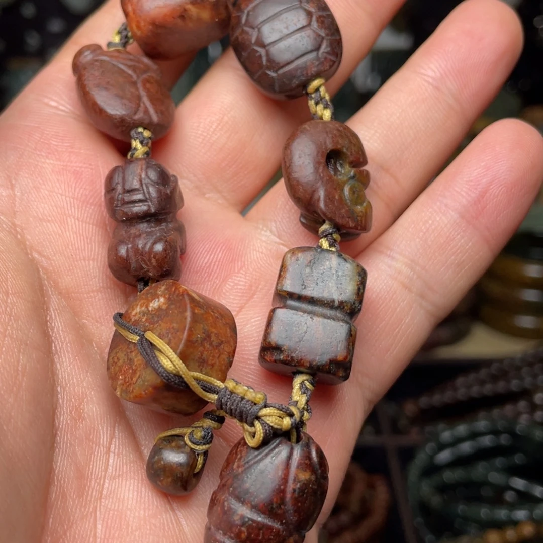 岫岩河磨玉（透闪石质玉）未镶嵌颈饰