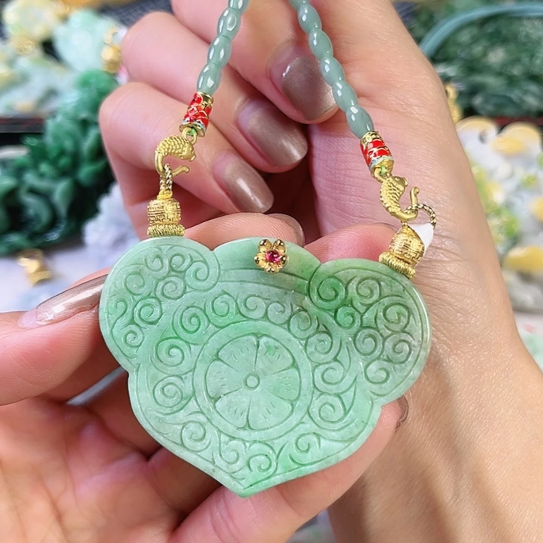 【闪购商品】翡翠颈饰未镶嵌挂件