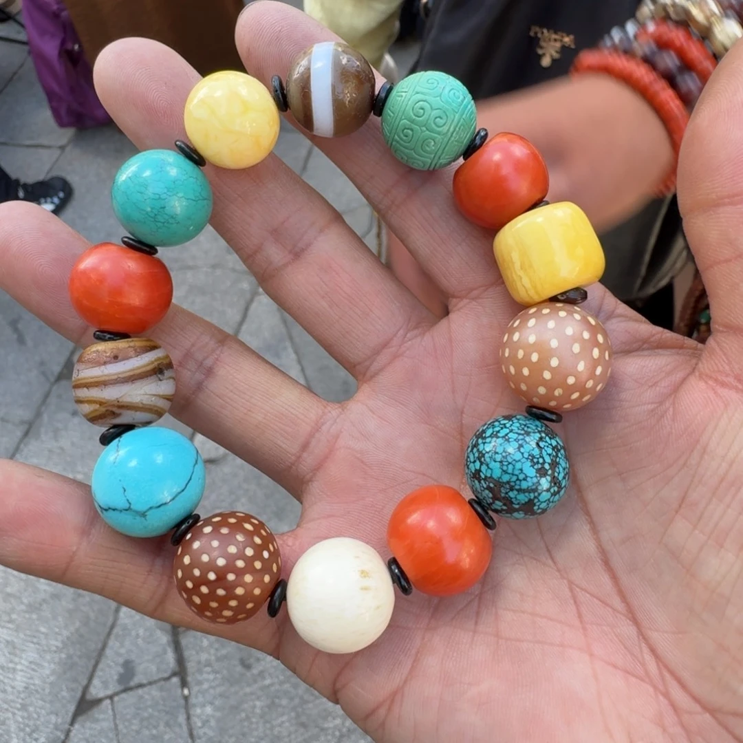 朋***友吊坠白玉菩提菩提树等树木的生长发育